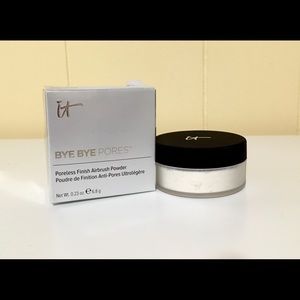 IT cosmetics bye bye pores Anti aging loose powder